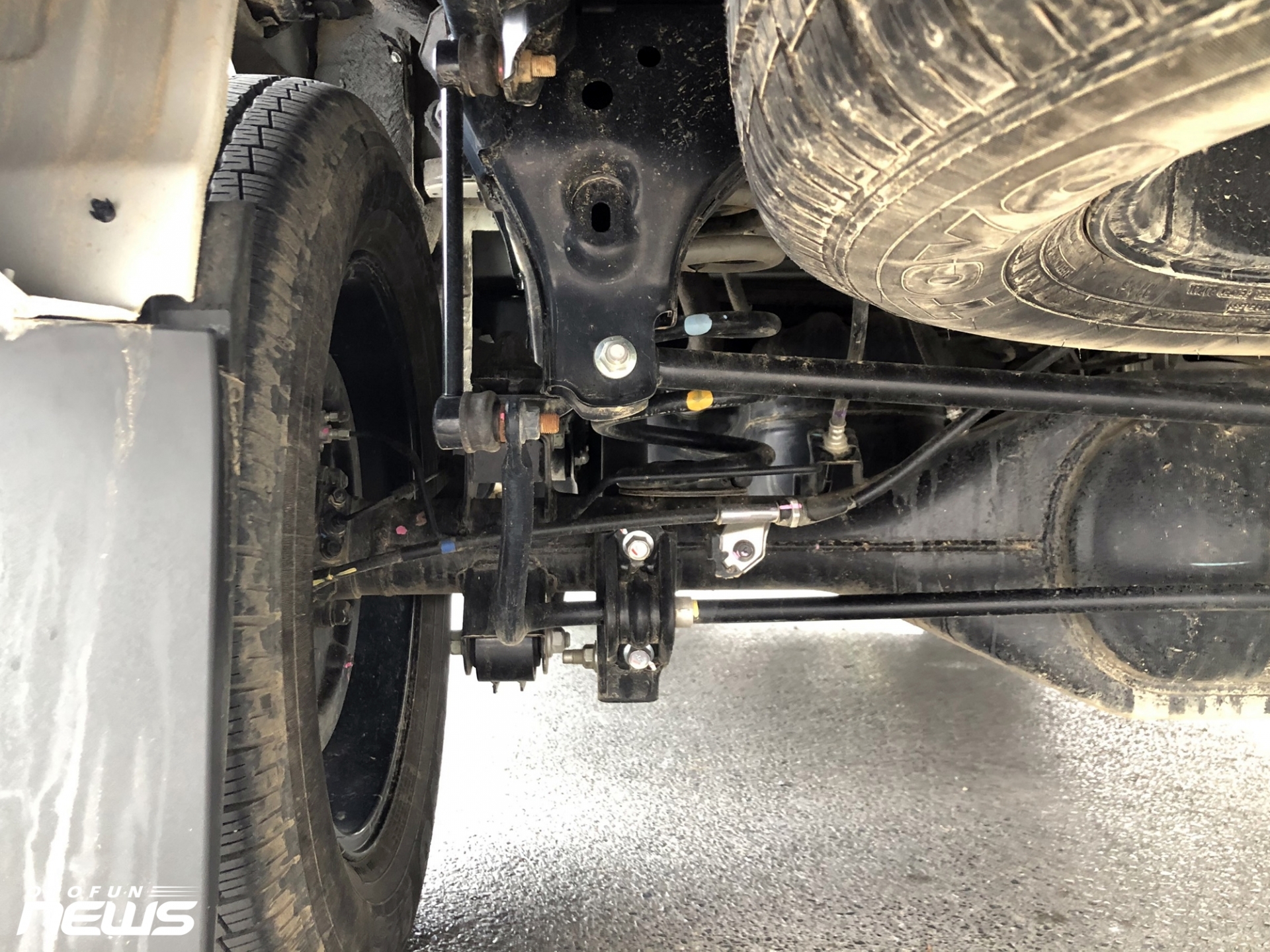 Hình thực tế Nissan Navara mới ra mắt ngoài đời thực