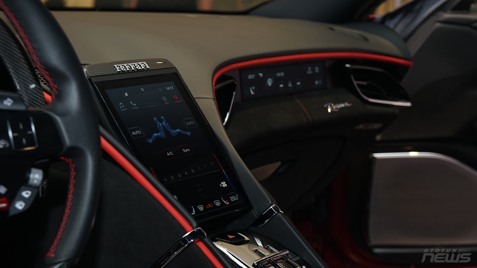 Cận cảnh Ferrari Roma giá hơn 21 tỷ đồng tại Việt Nam