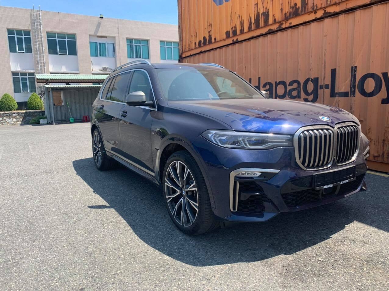 BMW X7 phiên bản M50i giá trên 10 tỷ đồng có mặt tại Việt Nam BMW X7 phiên bản M50i giá trên 10 tỷ đồng có mặt tại Việt Nam