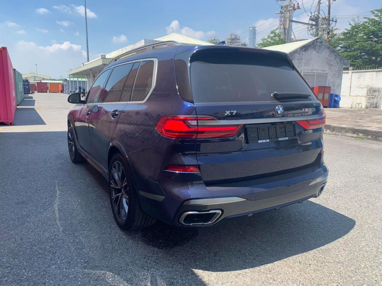BMW X7 M50i có mặt tại Việt Nam với giá trên 10 tỷ đồng BMW X7 M50i có mặt tại Việt Nam với giá trên 10 tỷ đồng