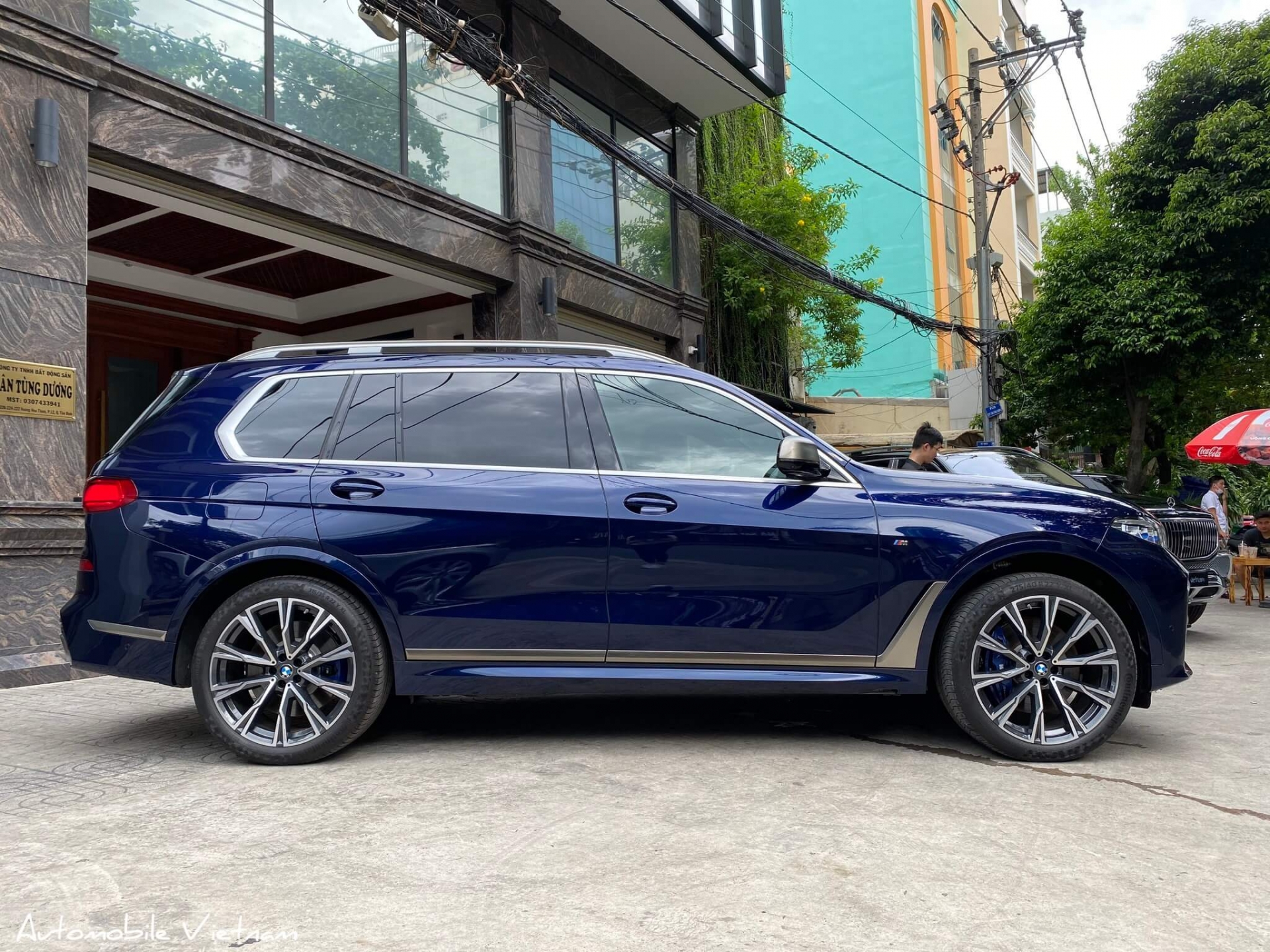 Chi tiết BMW X7 M50i giá 10 tỷ đồng tại Việt Nam Chi tiết BMW X7 M50i giá 10 tỷ đồng tại Việt Nam