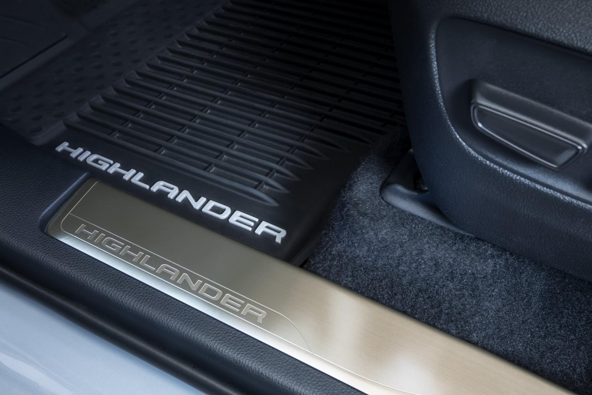 Toyota Highlander có thêm phiên bản đặc biệt Toyota Highlander có thêm phiên bản đặc biệt