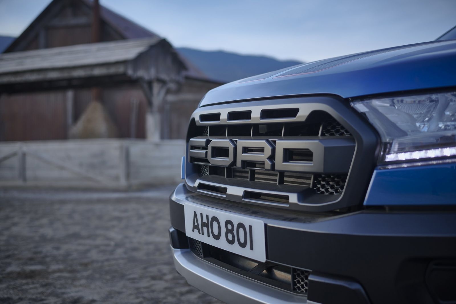 Ford Ranger Raptor Special Edition 2021 ra mắt với ngoại hình ấn tượng