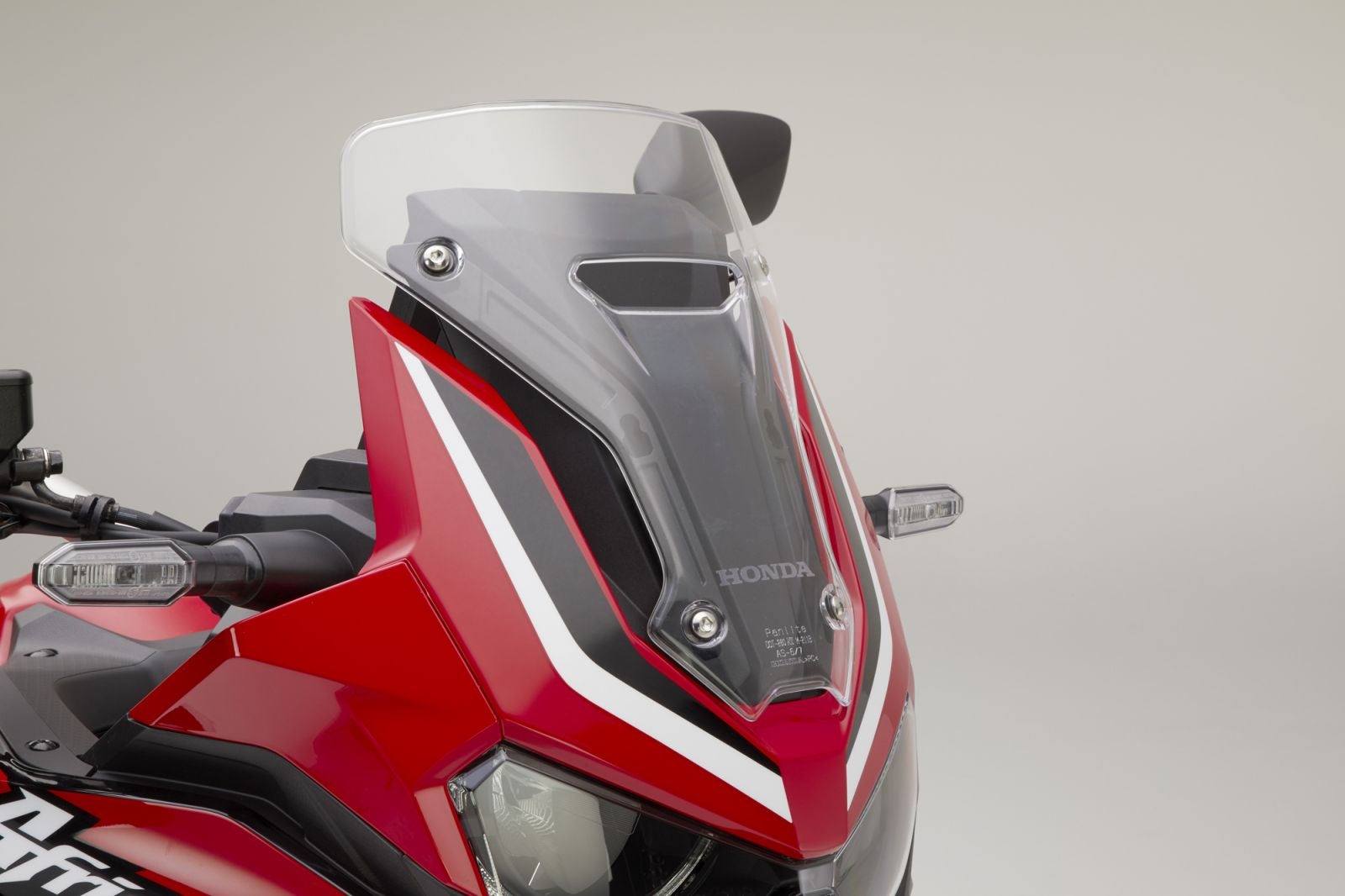 Honda Việt Nam ra mắt Africa Twin 2021, giá 589 triệu đồng