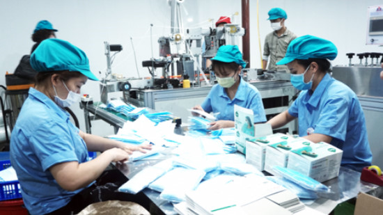 giam thieu suc ep covid 19 doi voi nguoi lao dong