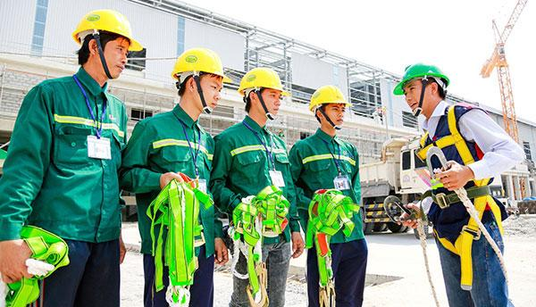 Không đảm bảo an toàn cho người lao động thì bị phạt bao nhiêu tiền? khong dam bao an toan cho nguoi lao dong thi bi phat bao nhieu tien