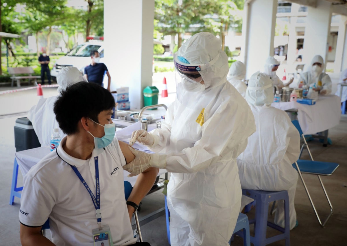 Hơn 6.000 người trở lại, Bắc Giang hỗ trợ 100% tiền ăn cho công nhân nhiễm Covid-19