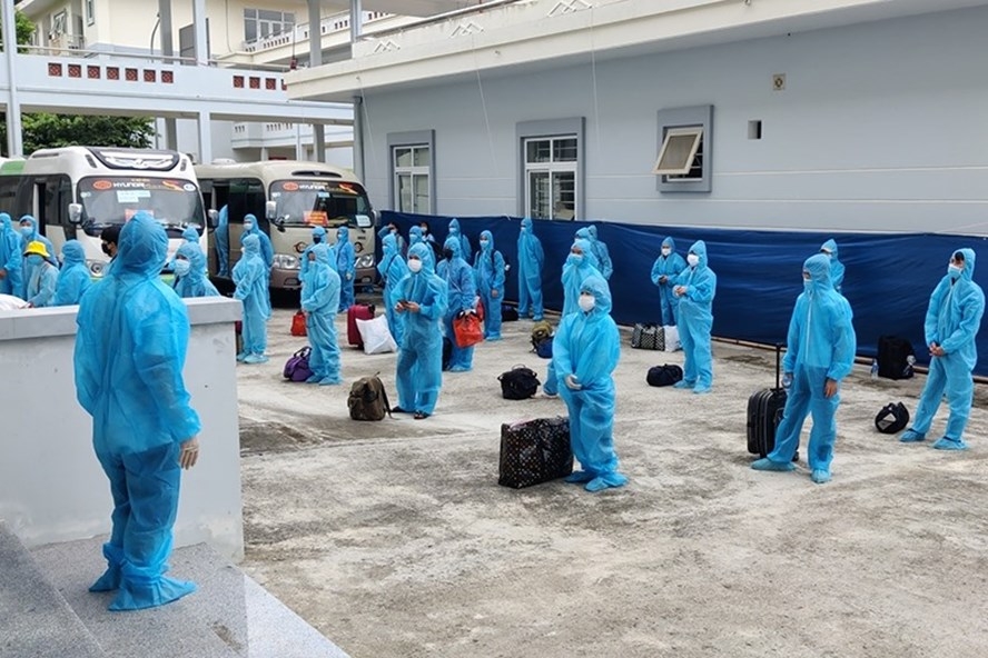 “Tôi mong anh chị em công nhân ai cũng được tiêm vắc xin đầy đủ để đảm bảo an toàn” “Tôi mong anh chị em công nhân ai cũng được tiêm vắc xin đầy đủ để đảm bảo an toàn”