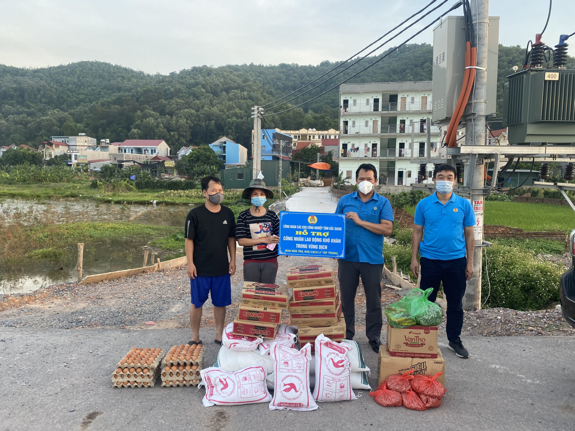 Nghỉ làm hơn 1 tháng, về gần nhà cách ly, nữ công nhân Bắc Giang hẹn ngày trở lại