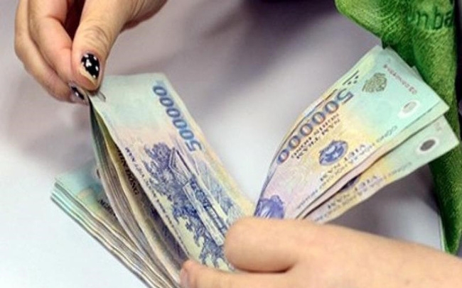 nho nguoi khac nhan ho tien tro cap that nghiep co duoc khong