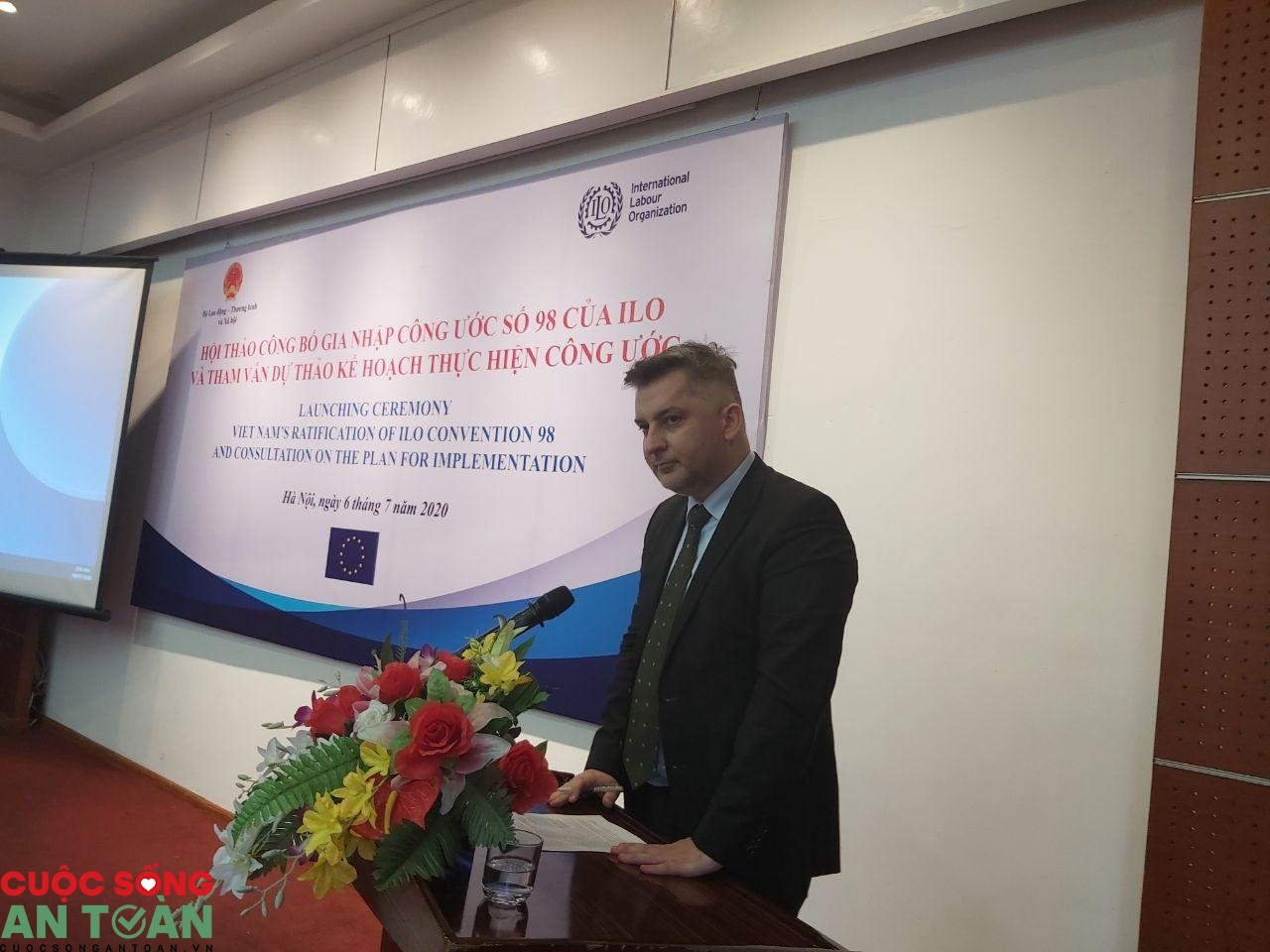 Công ước số 98 giúp người lao động tại Việt Nam có môi trường làm việc ổn định cong uoc so 98 giup nguoi lao dong tai viet nam co moi truong lam viec on dinh