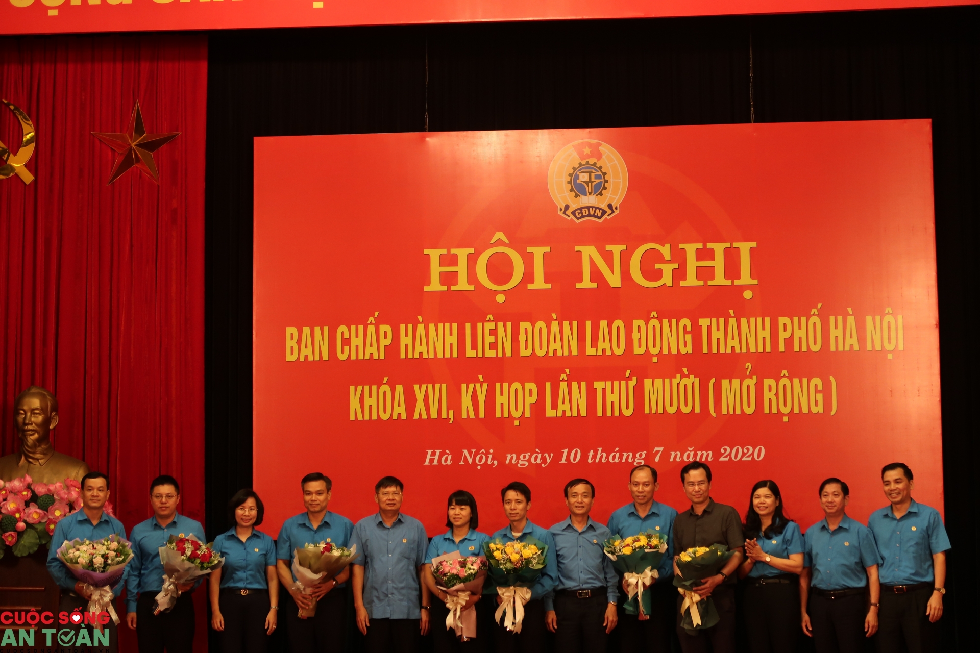 Tổ chức đối thoại với đại diện công nhân trong 6 tháng cuối năm 2020 to chuc doi thoai voi dai dien cong nhan trong 6 thang cuoi nam 2020