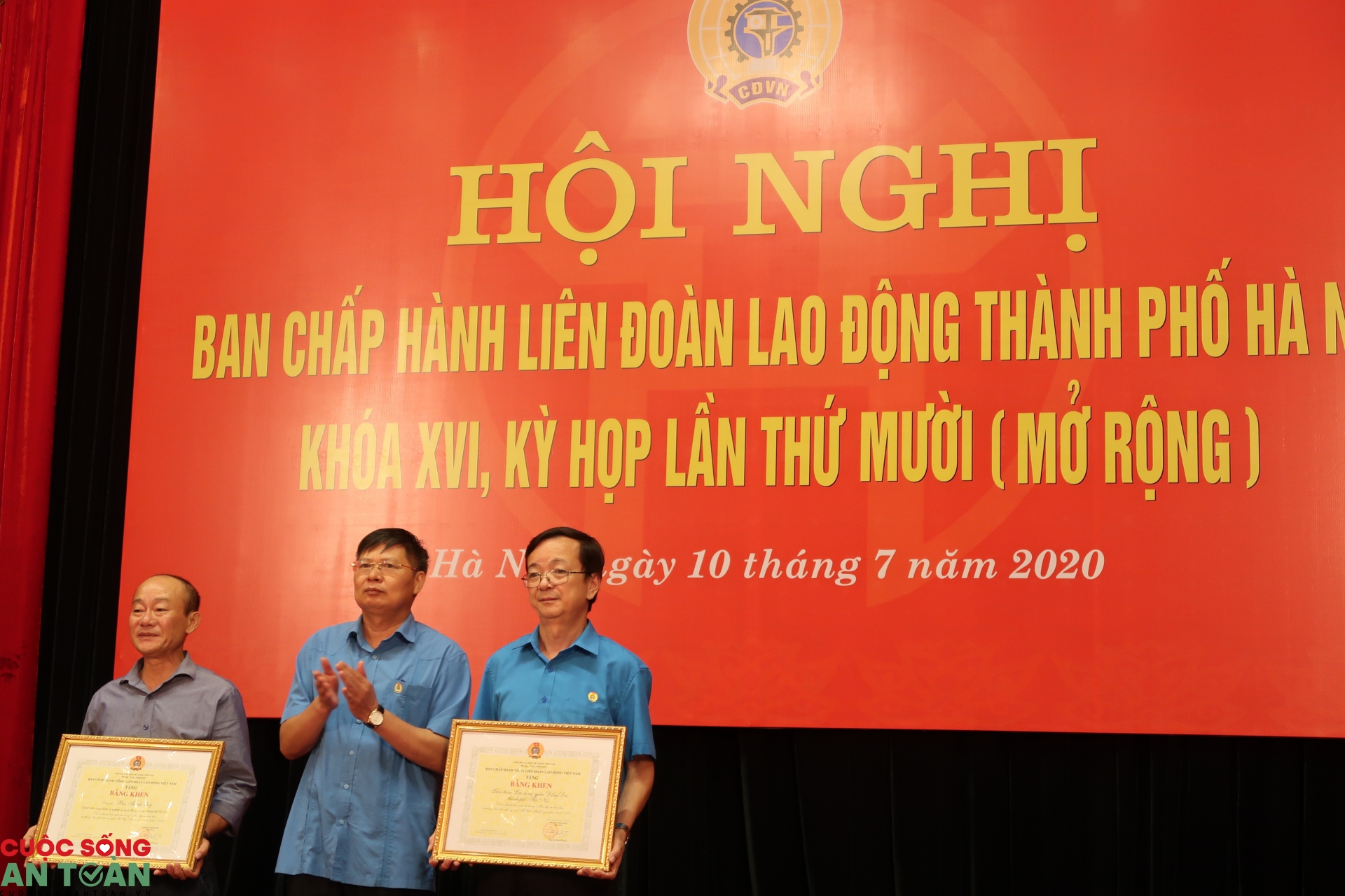 Tổ chức đối thoại với đại diện công nhân trong 6 tháng cuối năm 2020 to chuc doi thoai voi dai dien cong nhan trong 6 thang cuoi nam 2020