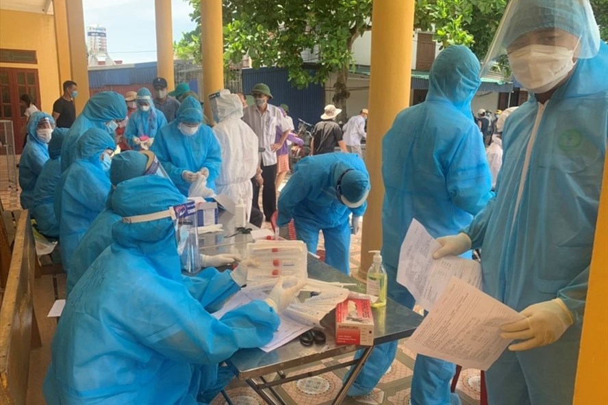 Hải Phòng cho phép công nhân huyện Vĩnh Bảo được quay trở lại làm việc Hải Phòng cho phép công nhân huyện Vĩnh Bảo được quay trở lại làm việc