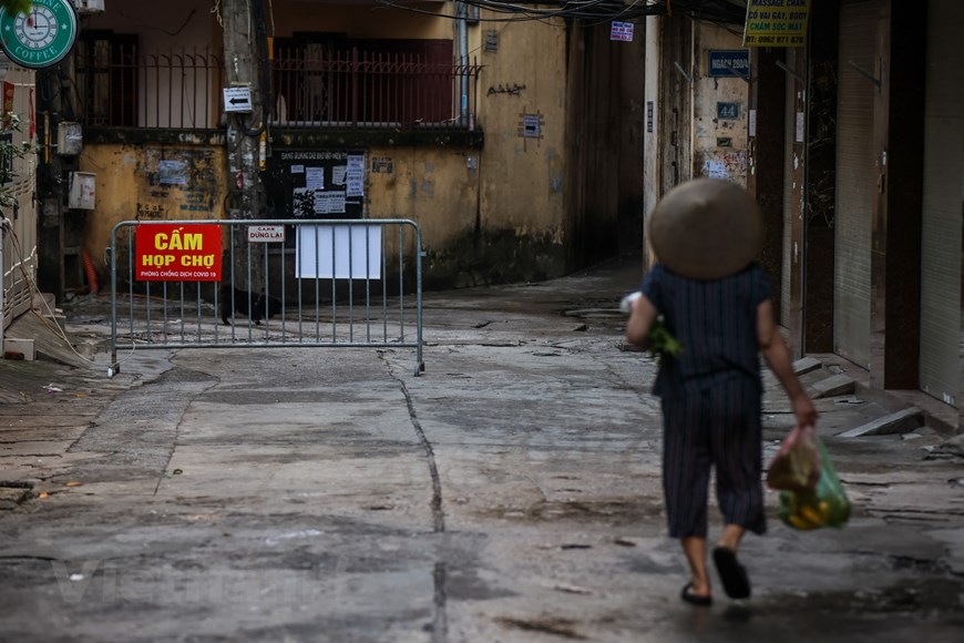 Trong thời gian giãn cách xã hội, những trường hợp nào người dân Hà Nội được ra ngoài?