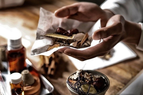 Bộ Y tế thu hồi công văn về thuốc y học cổ truyền hỗ trợ điều trị Covid-19