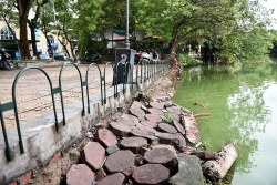 se xem xet cam oto xe may quanh ho hoan kiem trong 1 thang