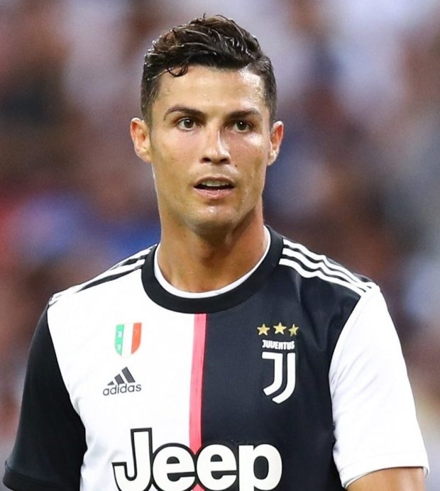 Biệt thự trị giá 1,3 triệu bảng của Cristiano Ronaldo như một khu nghỉ dưỡng thu nhỏ biet thu tri gia 13 trieu bang cua cristiano ronaldo nhu mot khu nghi duong thu nho