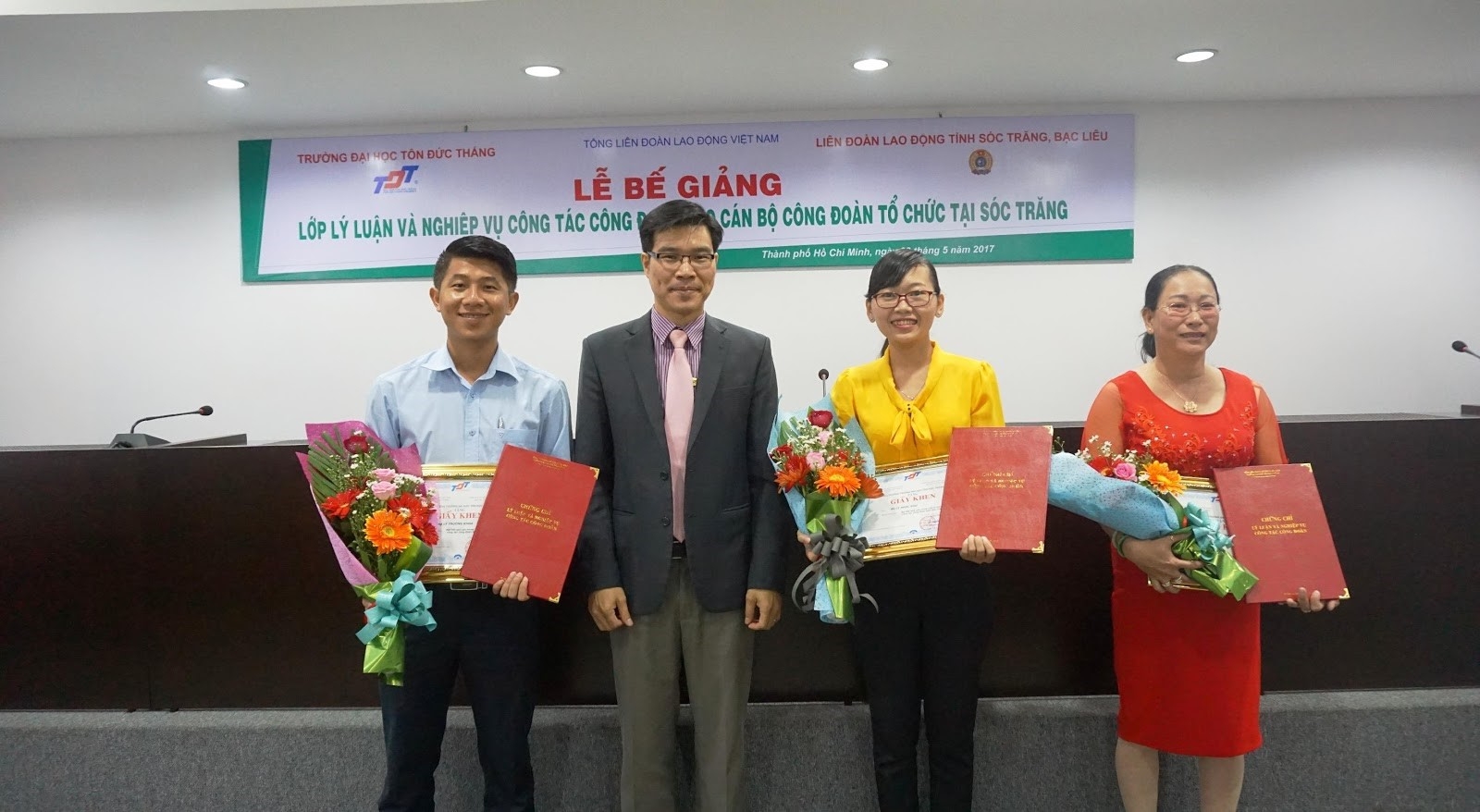 Tôi yêu công đoàn Tôi yêu công đoàn