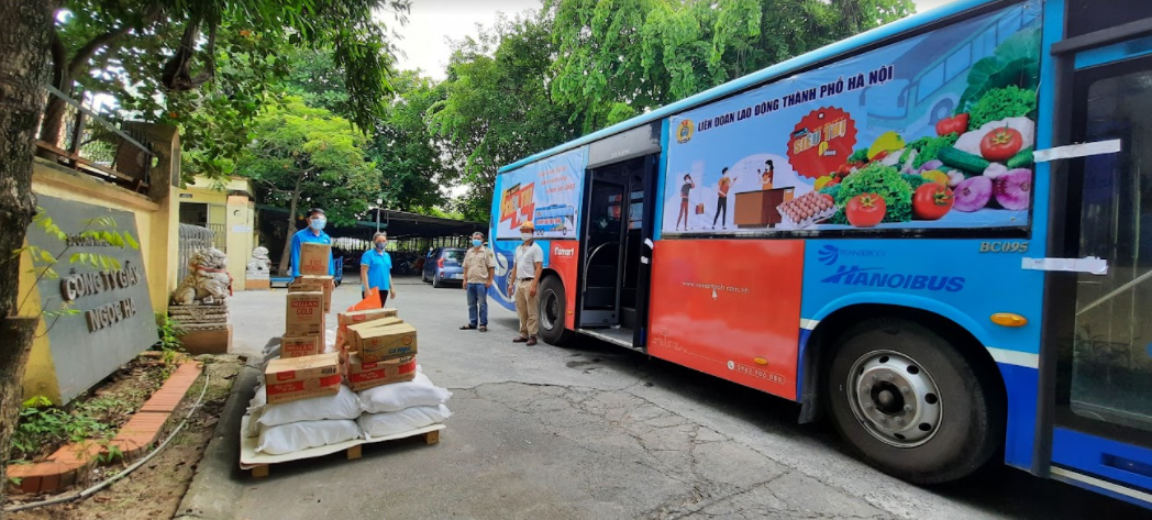 “Xe buýt siêu thị 0 đồng” trao yêu thương đến với đoàn viên Công đoàn Thủ đô “Xe buýt siêu thị 0 đồng” trao yêu thương đến với đoàn viên Công đoàn Thủ đô