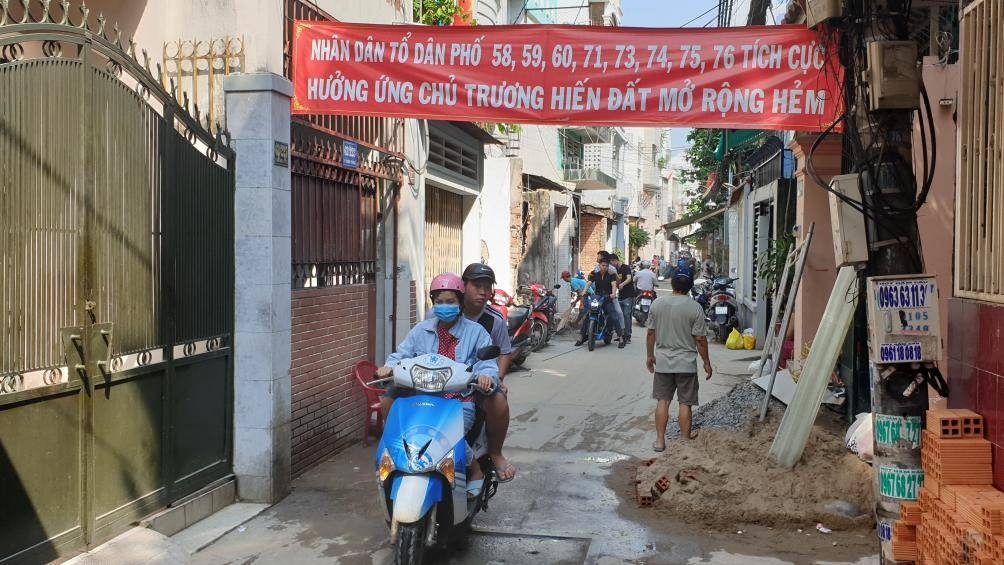 tu dap nha de mo rong hem chuyen la co that o thanh pho ho chi minh