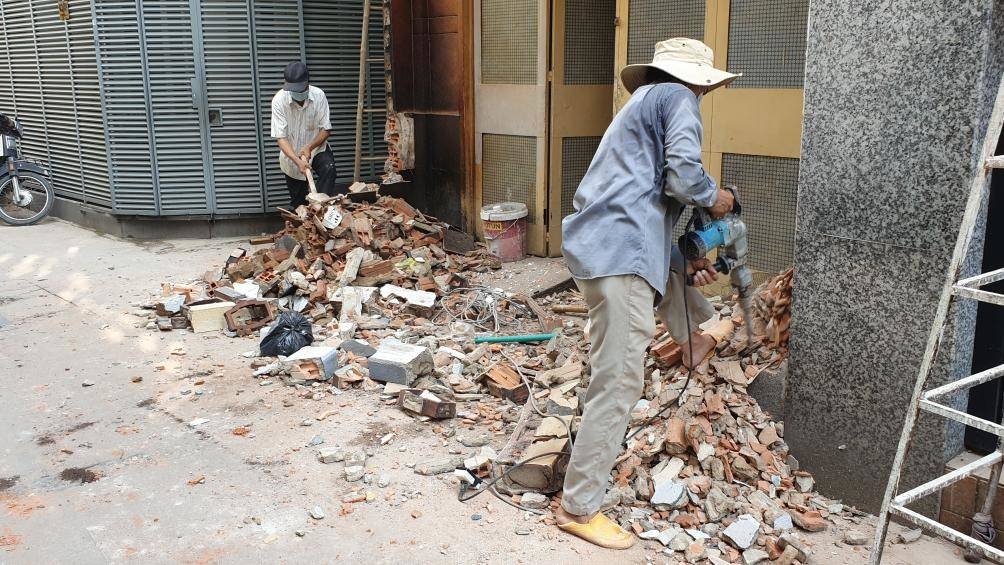 tu dap nha de mo rong hem chuyen la co that o thanh pho ho chi minh