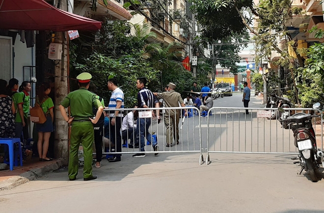 Vụ giết hại hai nữ sinh ở Nghĩa Đô: Nghi phạm "cuồng sát" đã tử vong