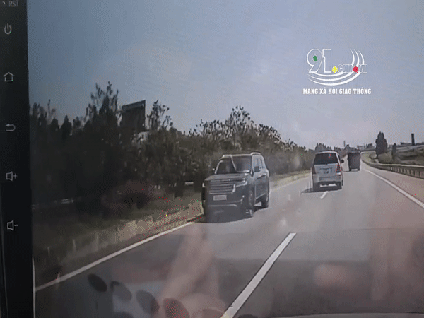 nhung mau nha cap 4 gia re co thiet ke hien dai