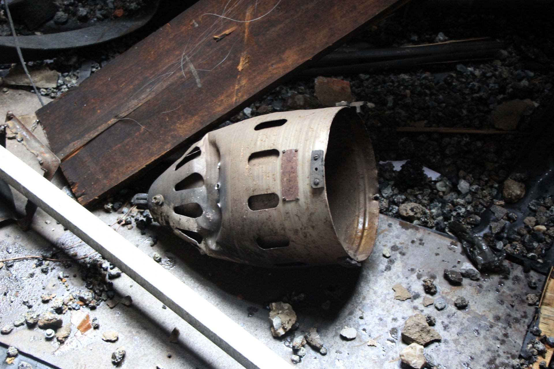 Hình ảnh đổ nát sau vụ cháy ở Cung Hữu nghị Việt Xô, Quang Hà thiệt hại hơn 8 tỷ đồng hinh anh do nat sau vu chay o cung huu nghi viet xo quang ha thiet hai hon 8 ty dong