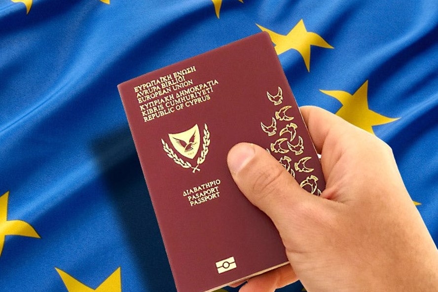 Quốc khánh và quốc tịch