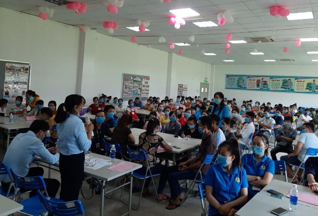 Xây dựng quan hệ lao động hài hòa nhằm giữ chân người lao động làm việc Xây dựng quan hệ lao động hài hòa nhằm giữ chân người lao động làm việc