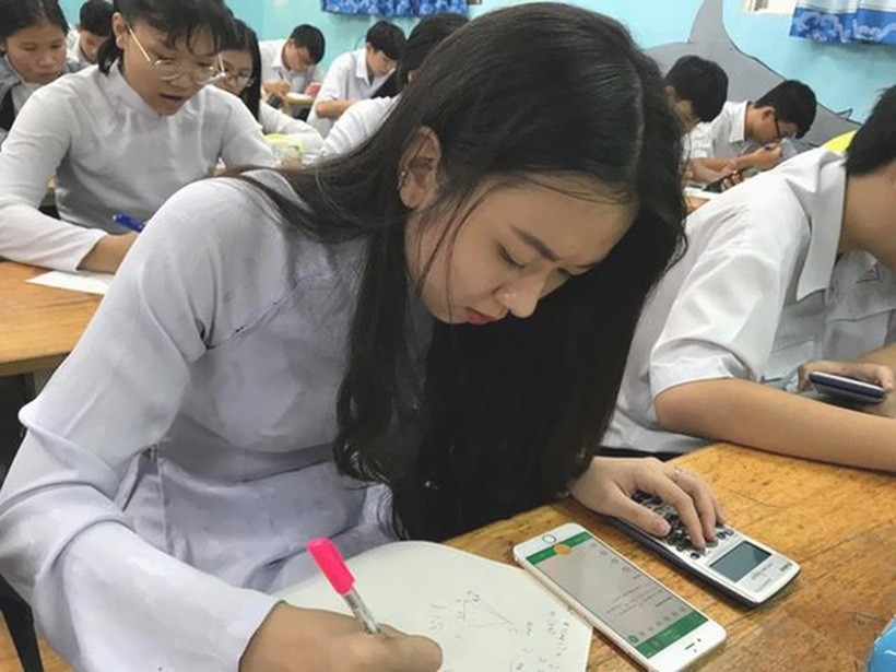 undefined 2133 dien thoai