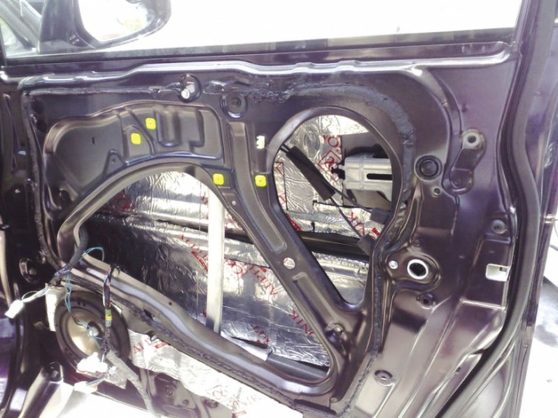 Đừng hiểu sai về ý nghĩa của miếng chống ồn trên ô tô Đừng hiểu sai về ý nghĩa của miếng chống ồn trên ô tô