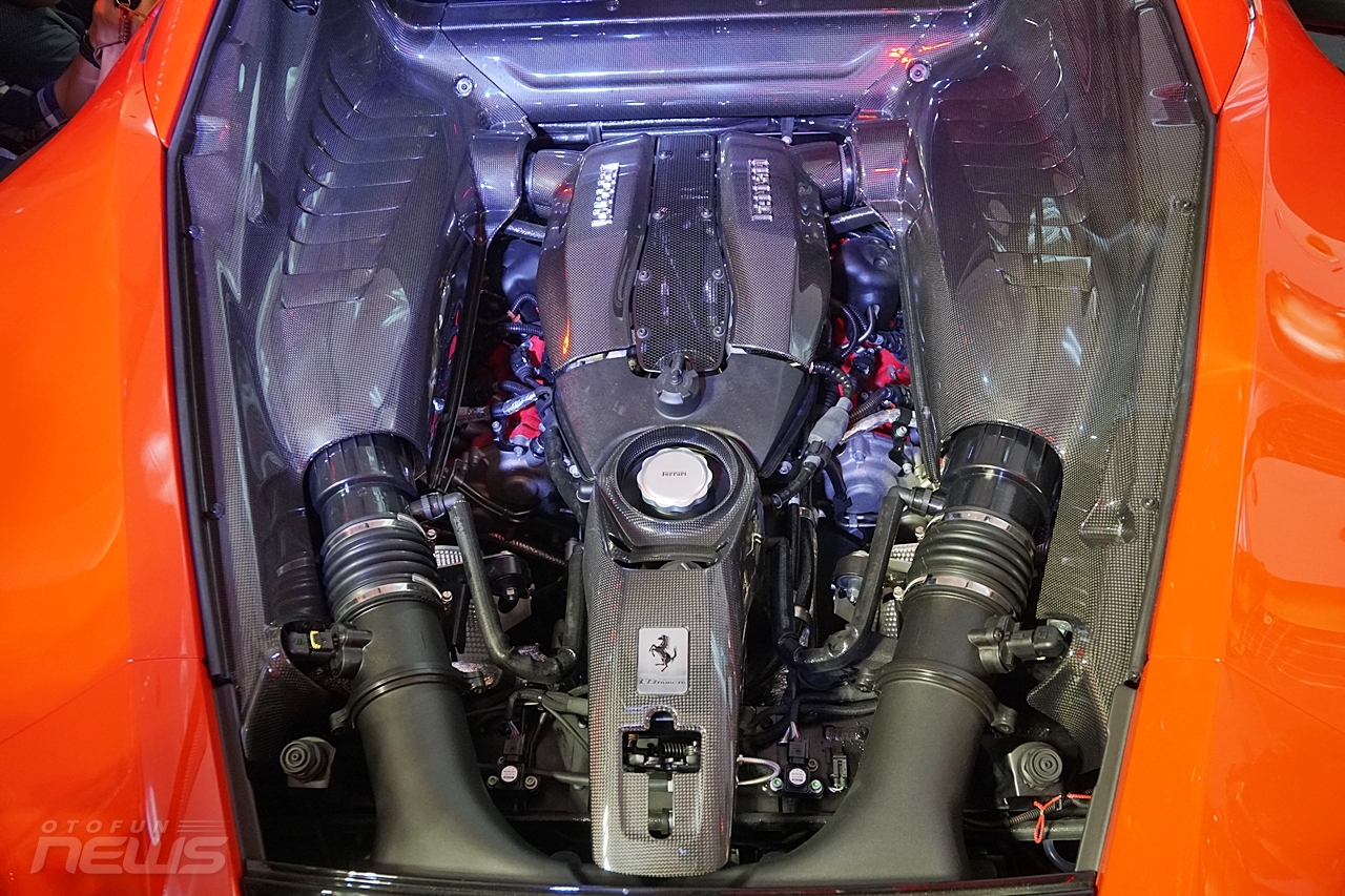 Cận cảnh 'siêu ngựa' Ferrari F8 đầu tiên tại Việt Nam can canh sieu ngua ferrari f8 dau tien tai viet nam