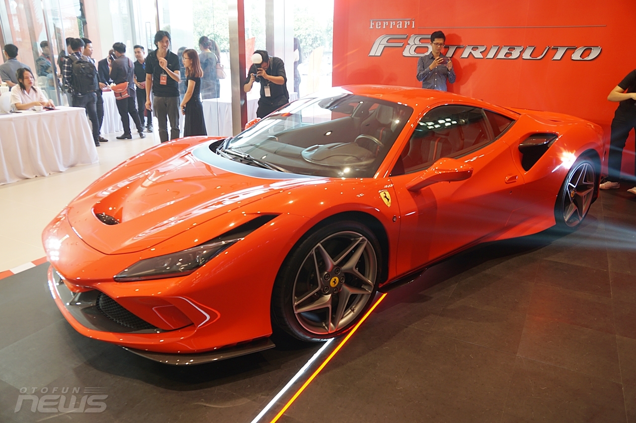 Cận cảnh 'siêu ngựa' Ferrari F8 đầu tiên tại Việt Nam can canh sieu ngua ferrari f8 dau tien tai viet nam