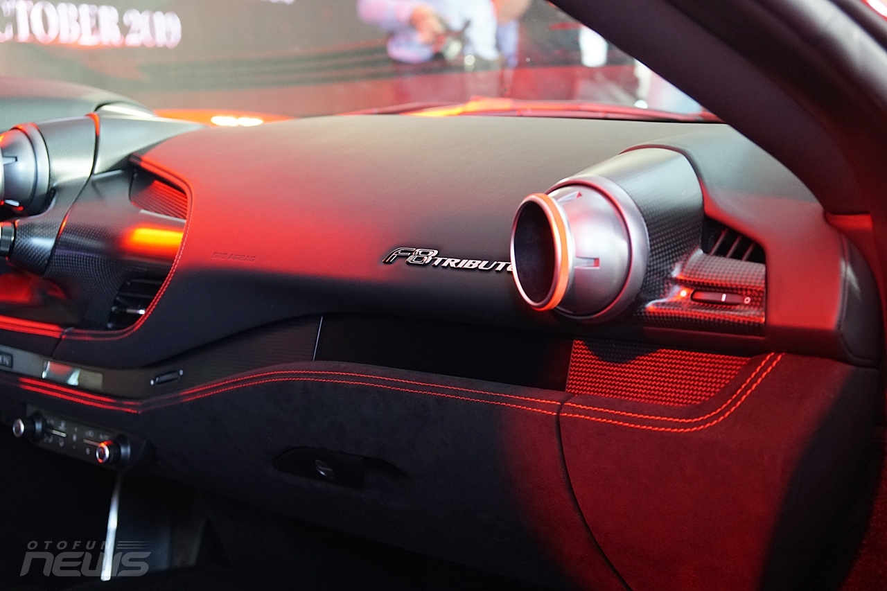 Cận cảnh 'siêu ngựa' Ferrari F8 đầu tiên tại Việt Nam can canh sieu ngua ferrari f8 dau tien tai viet nam