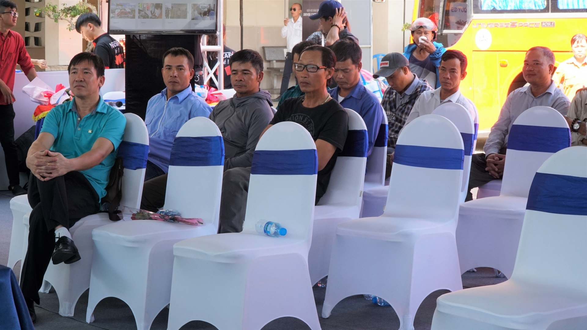 gan 1000 tai xe duoc cham soc mien phi ngay tai ben xe