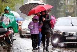 vu tau bi chim tren song long tau mat bao lau de hut het 150 tan dau