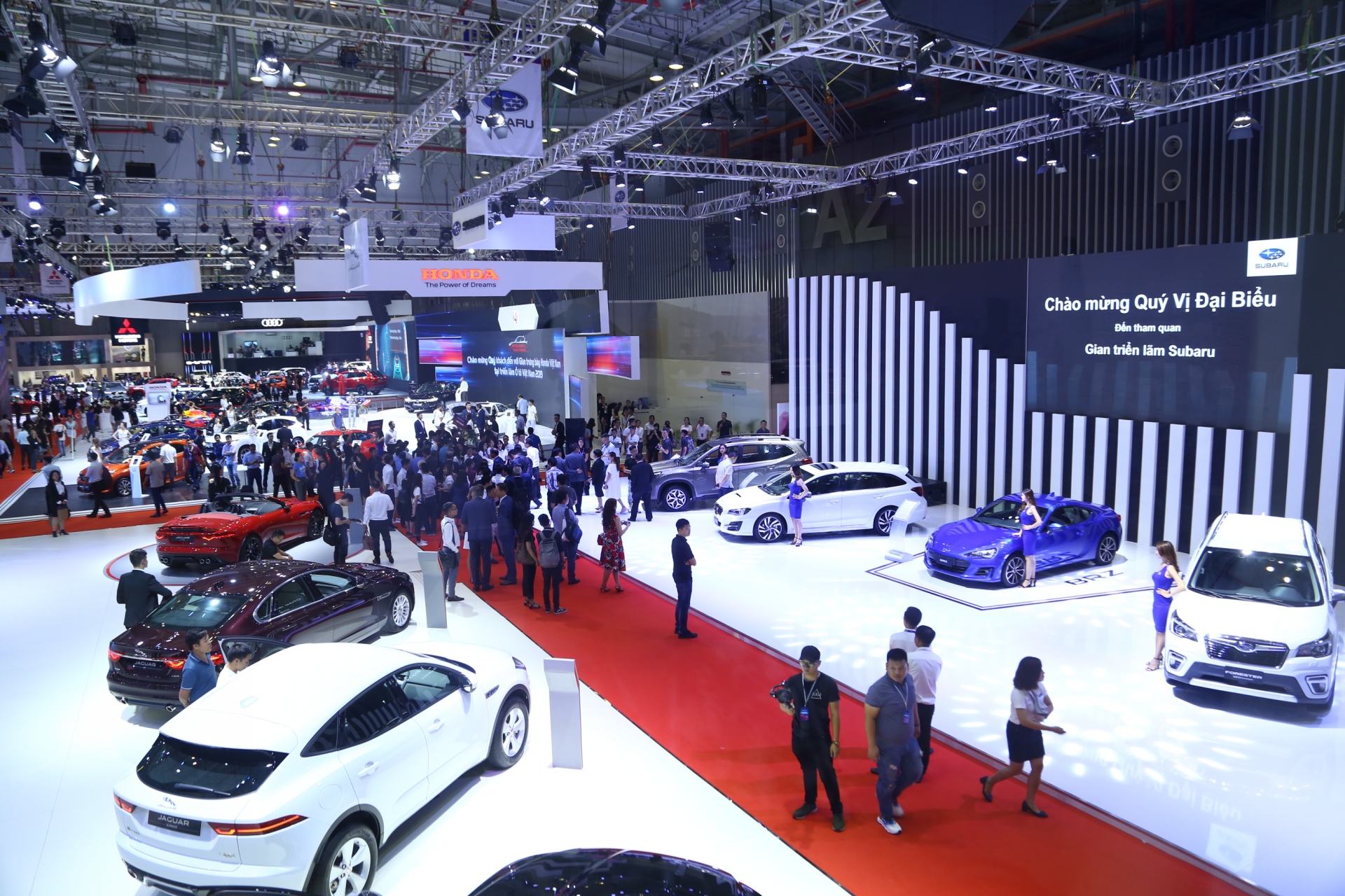 Hơn 2 vạn khách tham quan Vietnam Motor Show 2019 hon 2 van khach tham quan vietnam motorshow 2019