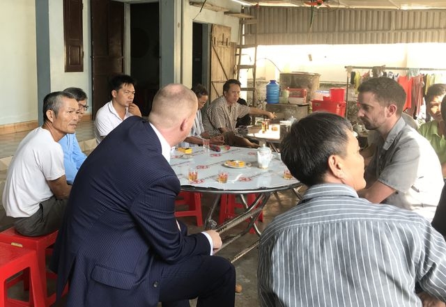 Vụ 39 người chết trong container: Đằng sau “cuộc đánh đổi” cho tấm vé đi Tây vu 39 nguoi chet trong container dang sau cuoc danh doi cho tam ve di tay