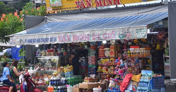 Cú bạo tay của Vingroup: Chi 750.000 đồng/đại lý/tháng để trưng biển VinShop, hơn 9 triệu/tháng để acquire users và nước cờ “không thể đùa với cái đầu Cú bạo tay của Vingroup: Chi 750.000 đồng/đại lý/tháng để trưng biển VinShop, hơn 9 triệu/tháng để acquire users và nước cờ “không thể đùa với cái đầu