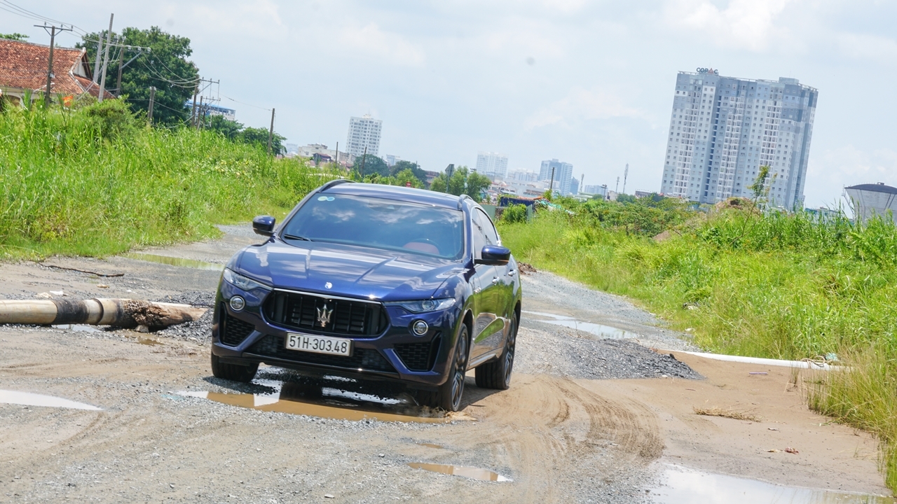 Maserati Levante Grandsport: Xe đua maserati levante grandsport xe dua gam cao danh cho nguoi giau