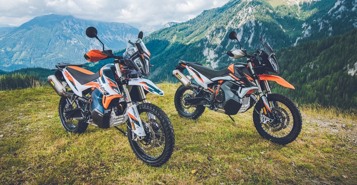 ktm trinh lang bo doi xe dia hinh hoan toan moi