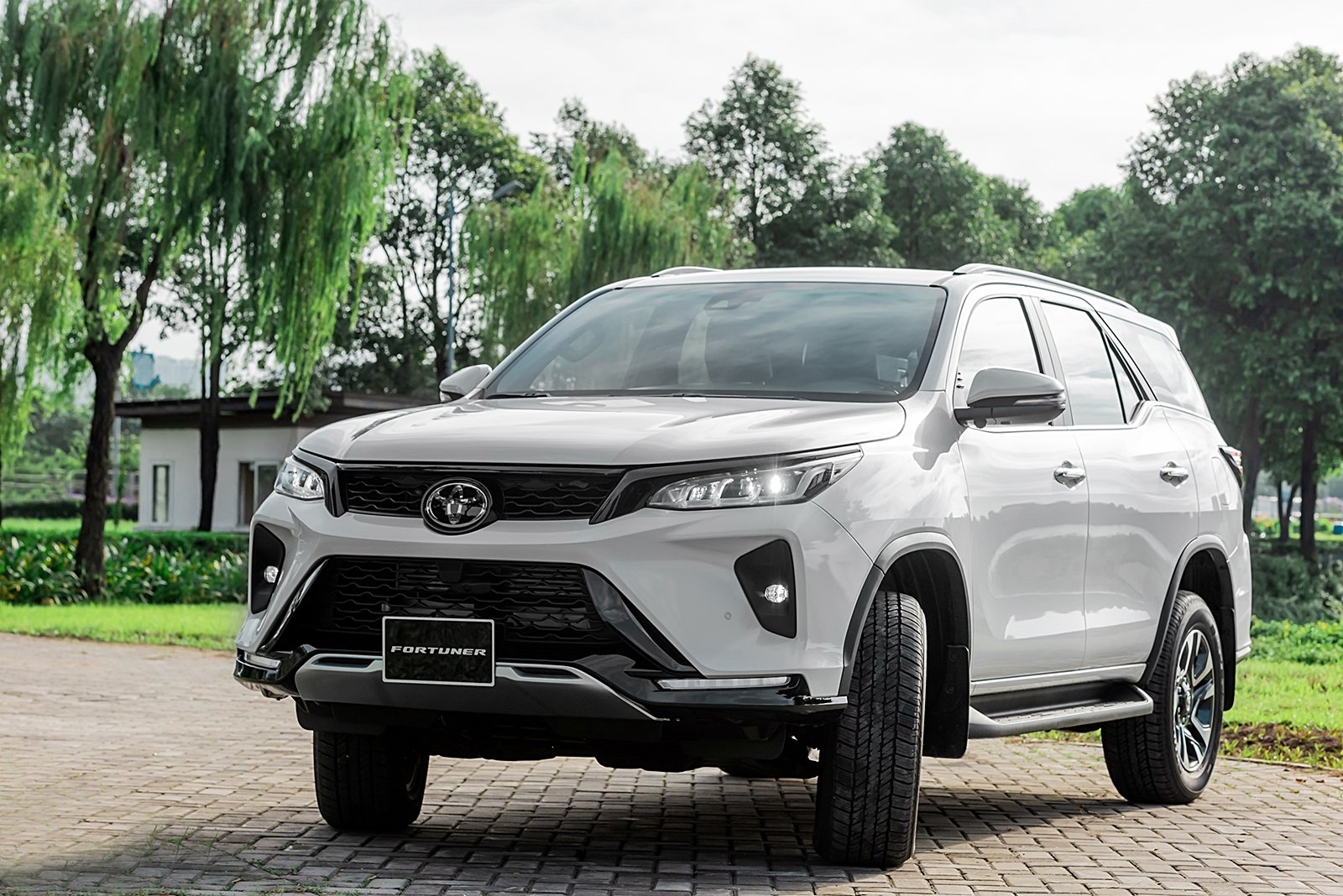 So sánh bộ ba SUV 7 chỗ "kỳ phùng dịch thủ" tại Việt Nam so sanh bo ba suv 7 cho ky phung dich thu tai viet nam