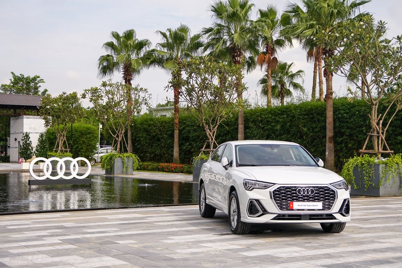 Cận cảnh hoàn toàn mới can canh audi q3 sportback hoan toan moi