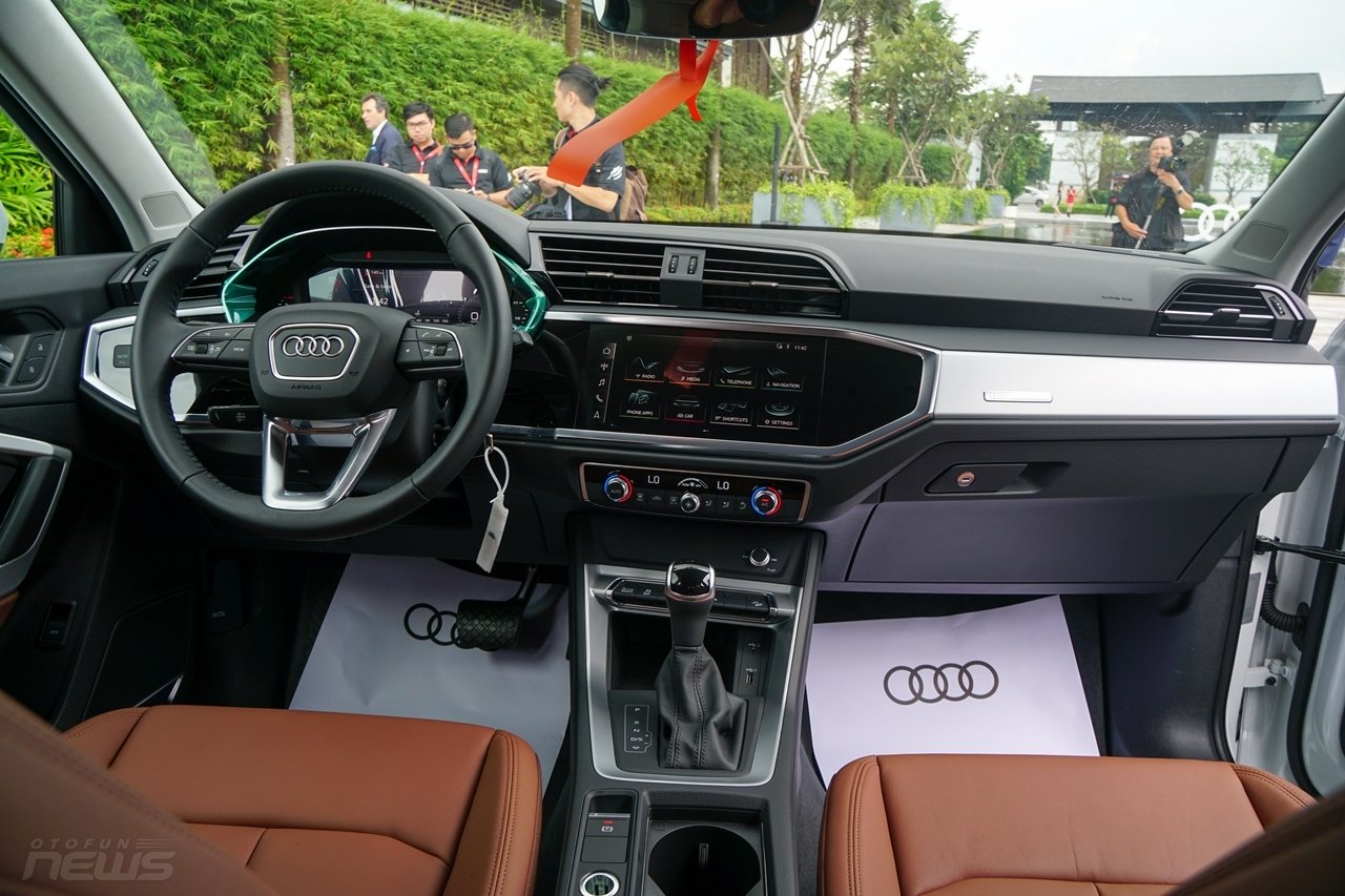 Cận cảnh hoàn toàn mới can canh audi q3 sportback hoan toan moi
