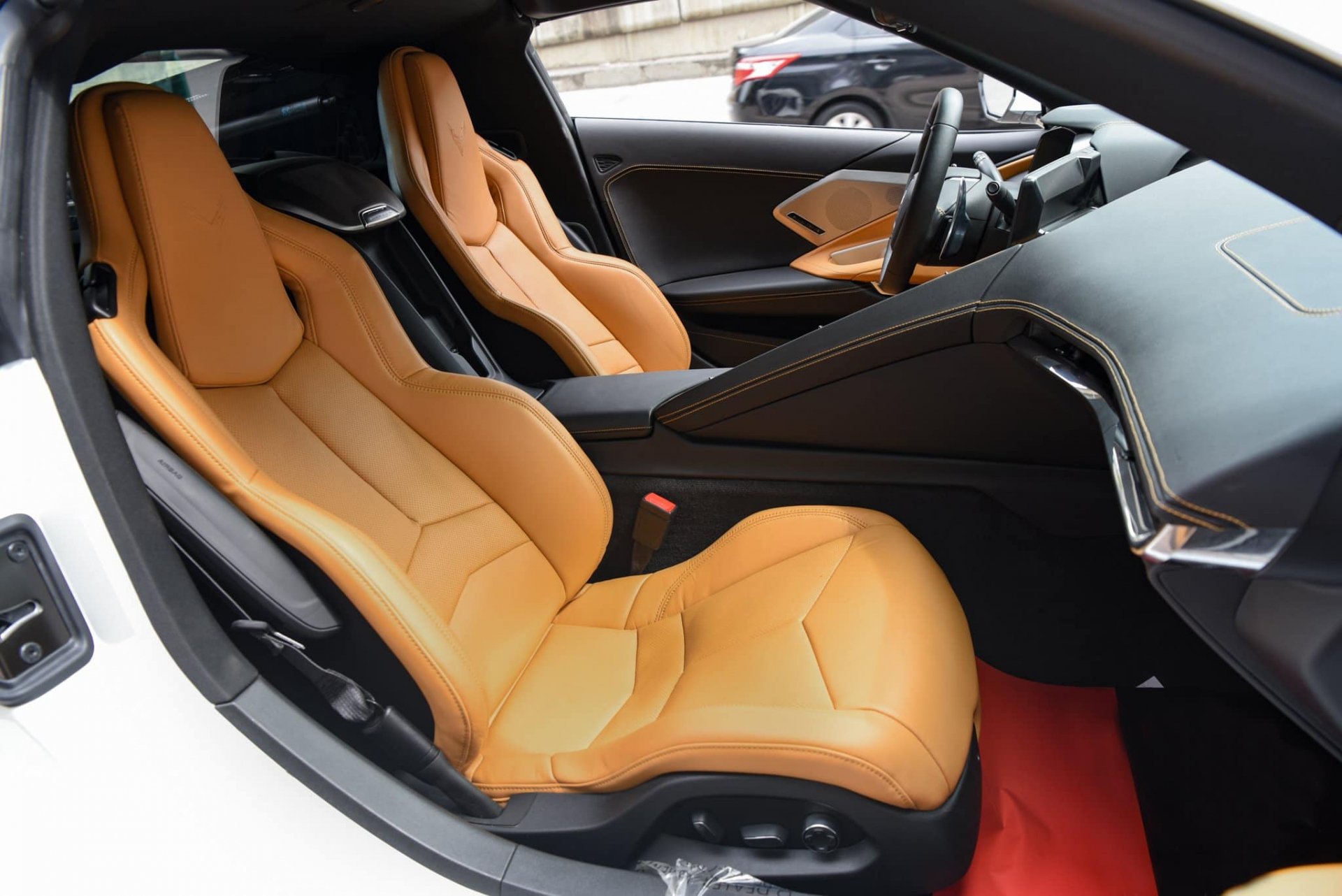 chevrolet corvette c8 stingray ve viet nam voi gia 7 ty dong