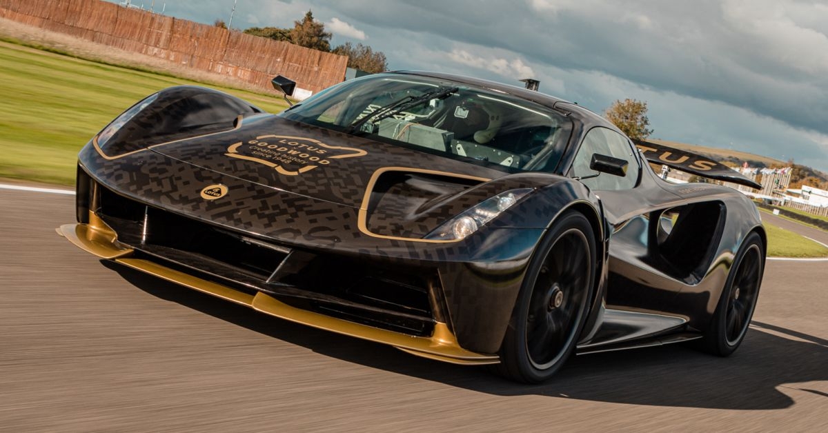 lotus se gioi thieu sieu xe dien evija 2021 tai le hoi toc do goodwood
