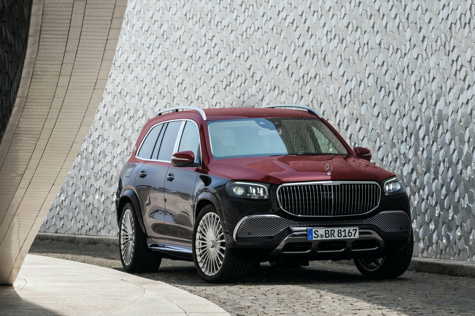 Mercedes GLS600 Maybach giá 160.500 USD, tiệm cận SUV siêu sang mercedes gls600 maybach gia 160500 usd tie m ca n suv sieu sang