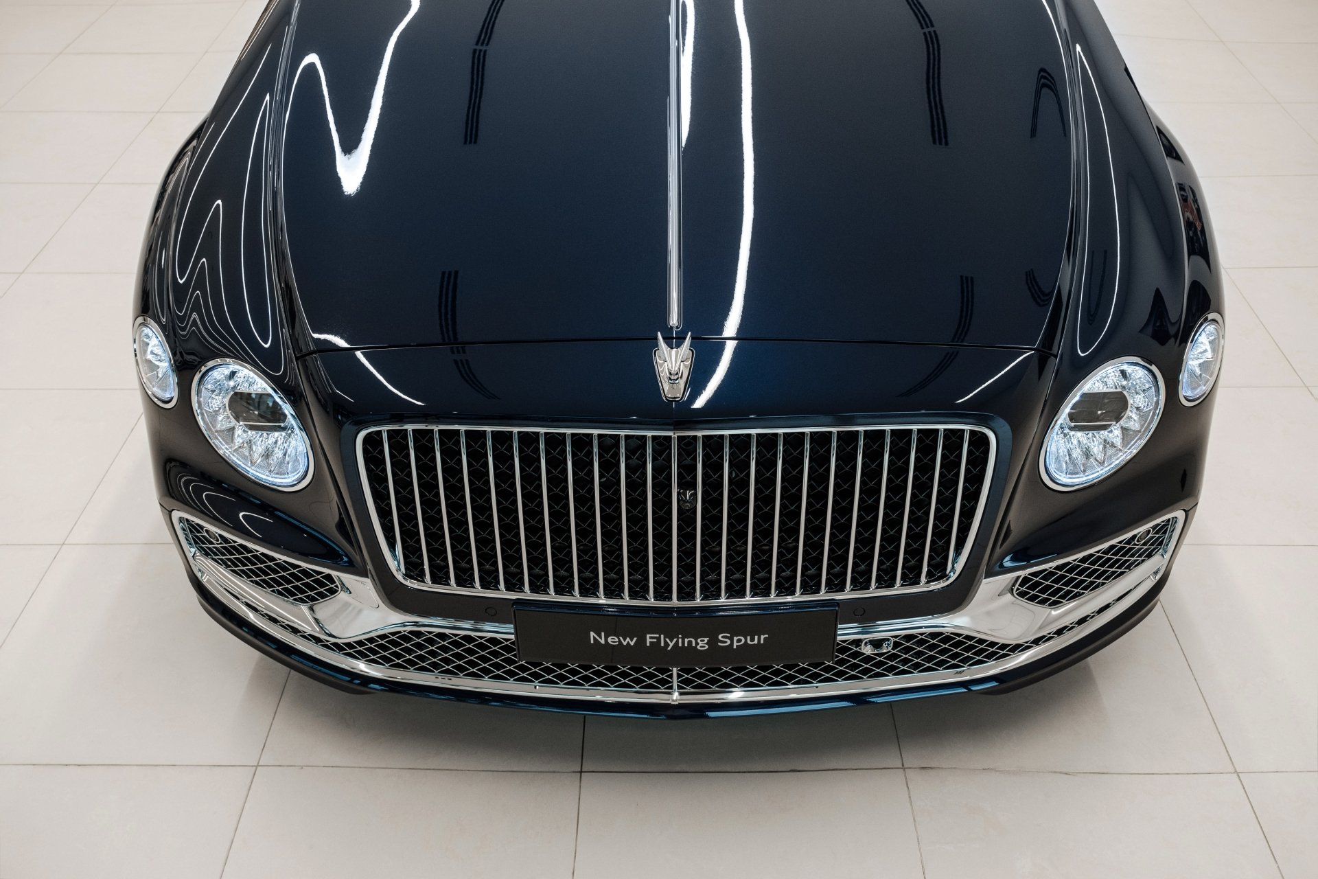 can canh sieu sang bentley flying spur 2020 first edition gia 30 ty dong